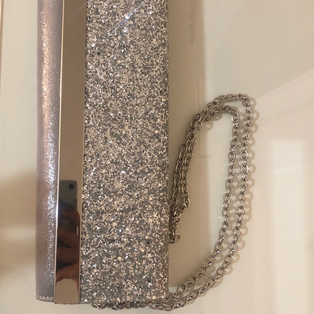 Silver clutch
